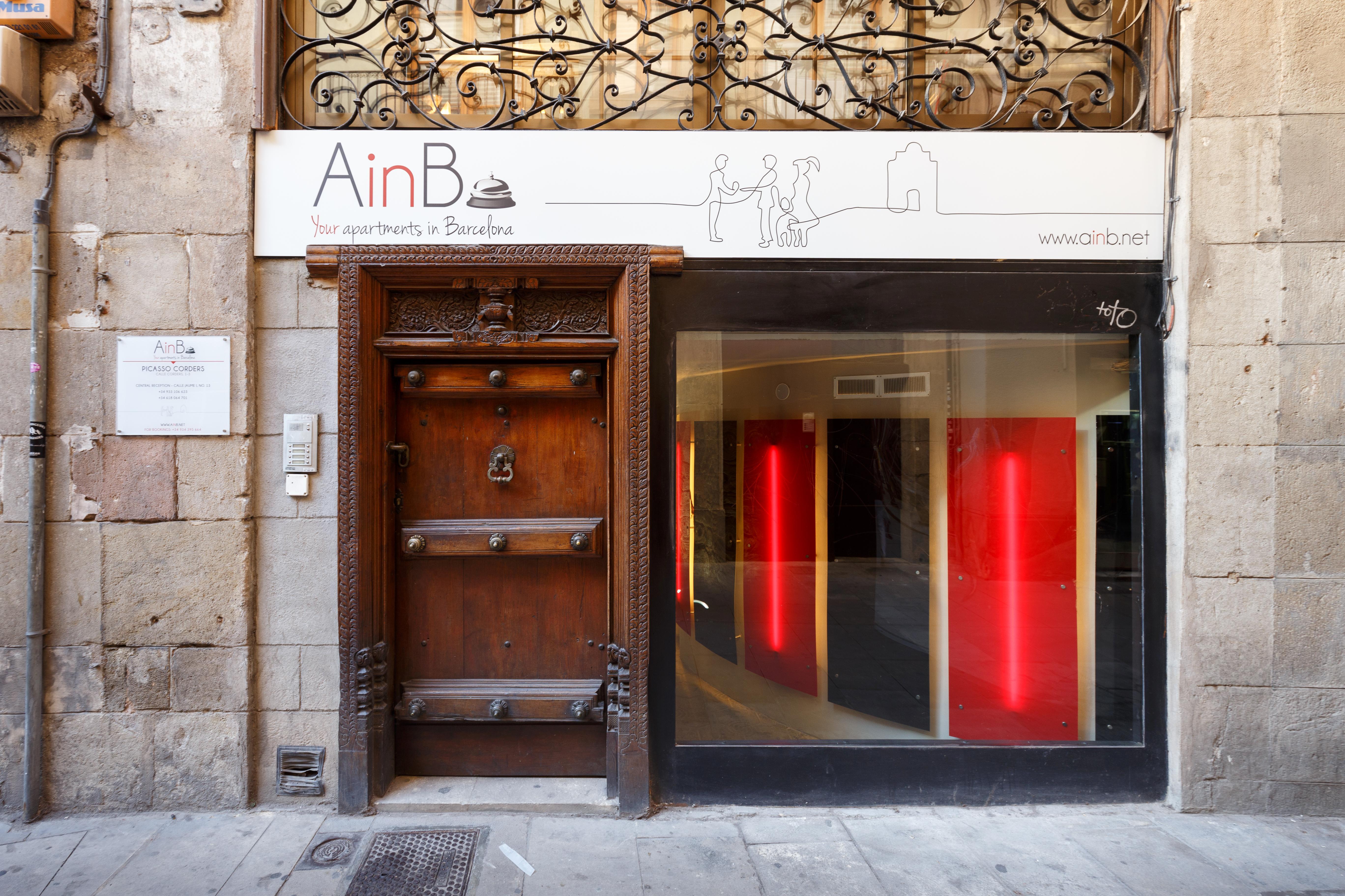 Ainb Picasso-Corders Apartments Барселона Екстериор снимка